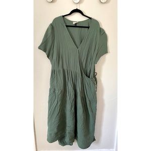 Universal Thread 4XL Green Wrap Dress